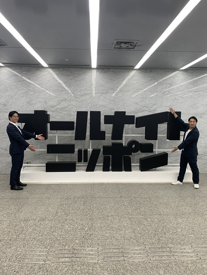 収録ブースと収録後のオールナイトニッポン前の記念撮影